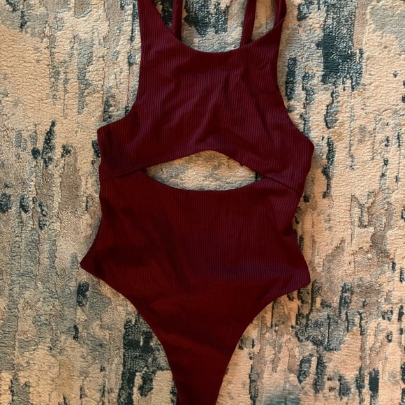 For Love and Lemons Rib Keyhole Bodysuit Burgundy Size Small - Picture 2 of 5